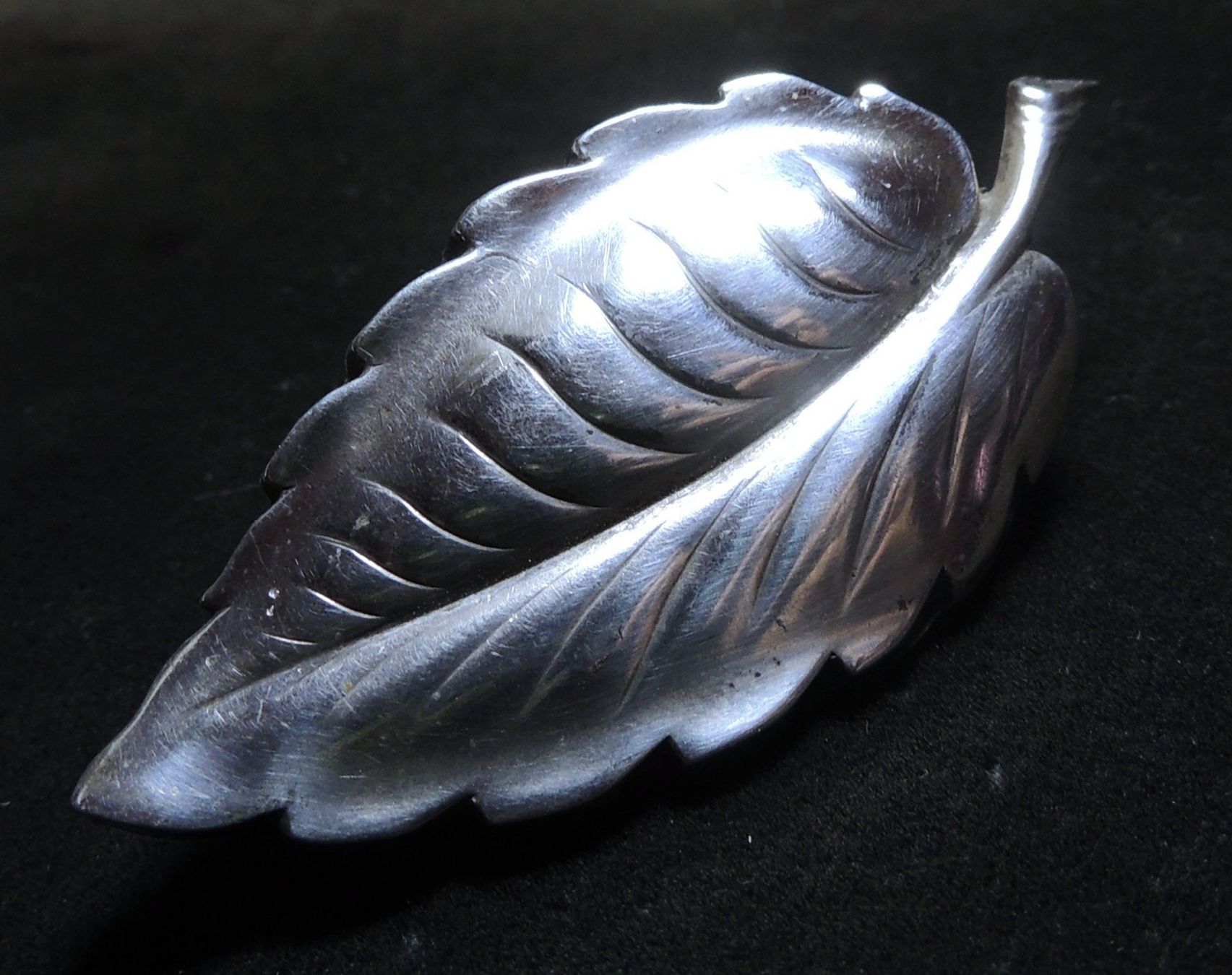Broches & Aiguilles: Silber 800 Brosche in Blattform – D'occasion à Waldenburg par schaller707 1