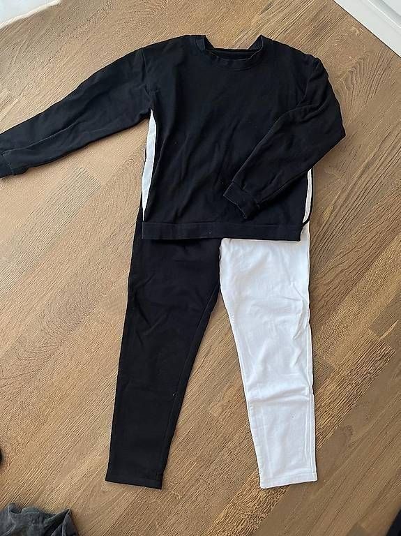 Negligees & Pigiami: Set Pullover und Jogginghose Trainerhose Trainingsanzug – Usato da Schlieren venduto da goekhan_yilmaz