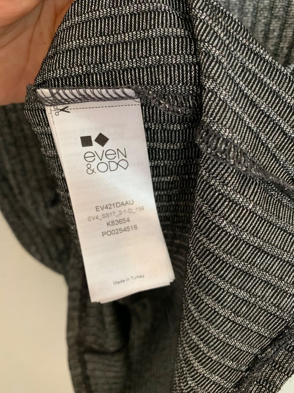 Tops: Even & Odd Glitzer Shirt Silber Gr. S – Gebraucht aus Fislisbach von KolibriSecondhand 8