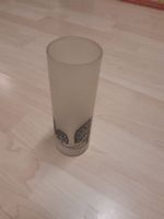 Vase mit Bäumen