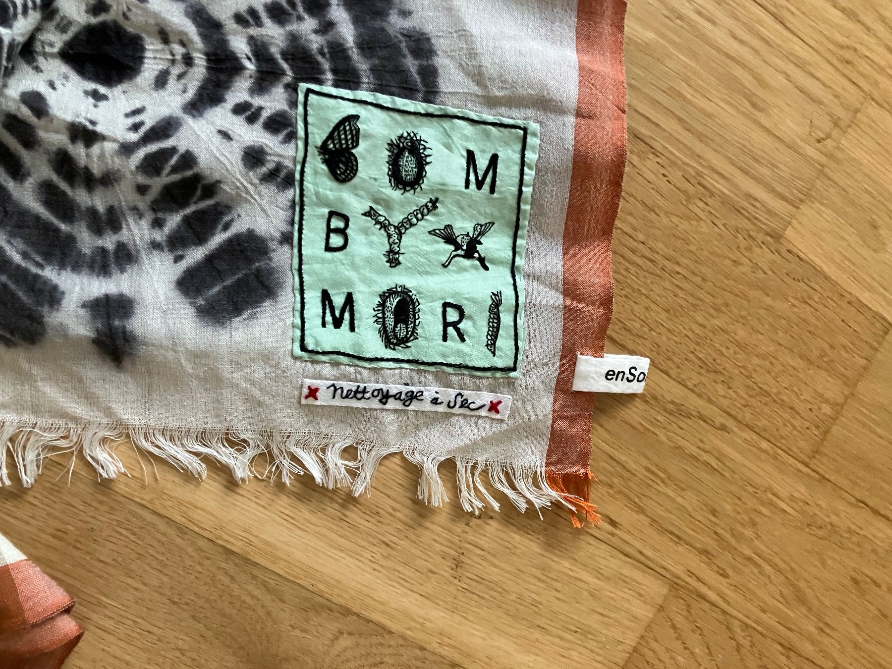 Ensoie Foulard & Sciarpe: En soie schal – Usato da Spreitenbach venduto da schwarzerhase70 2