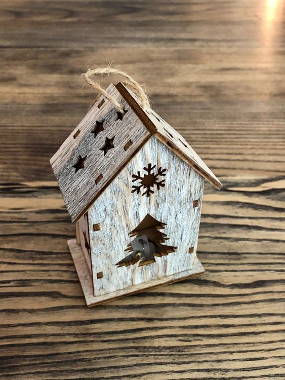 JOYIAL Holzrahmen Haus - Rustikale Wanddekoration 27.5x24cm