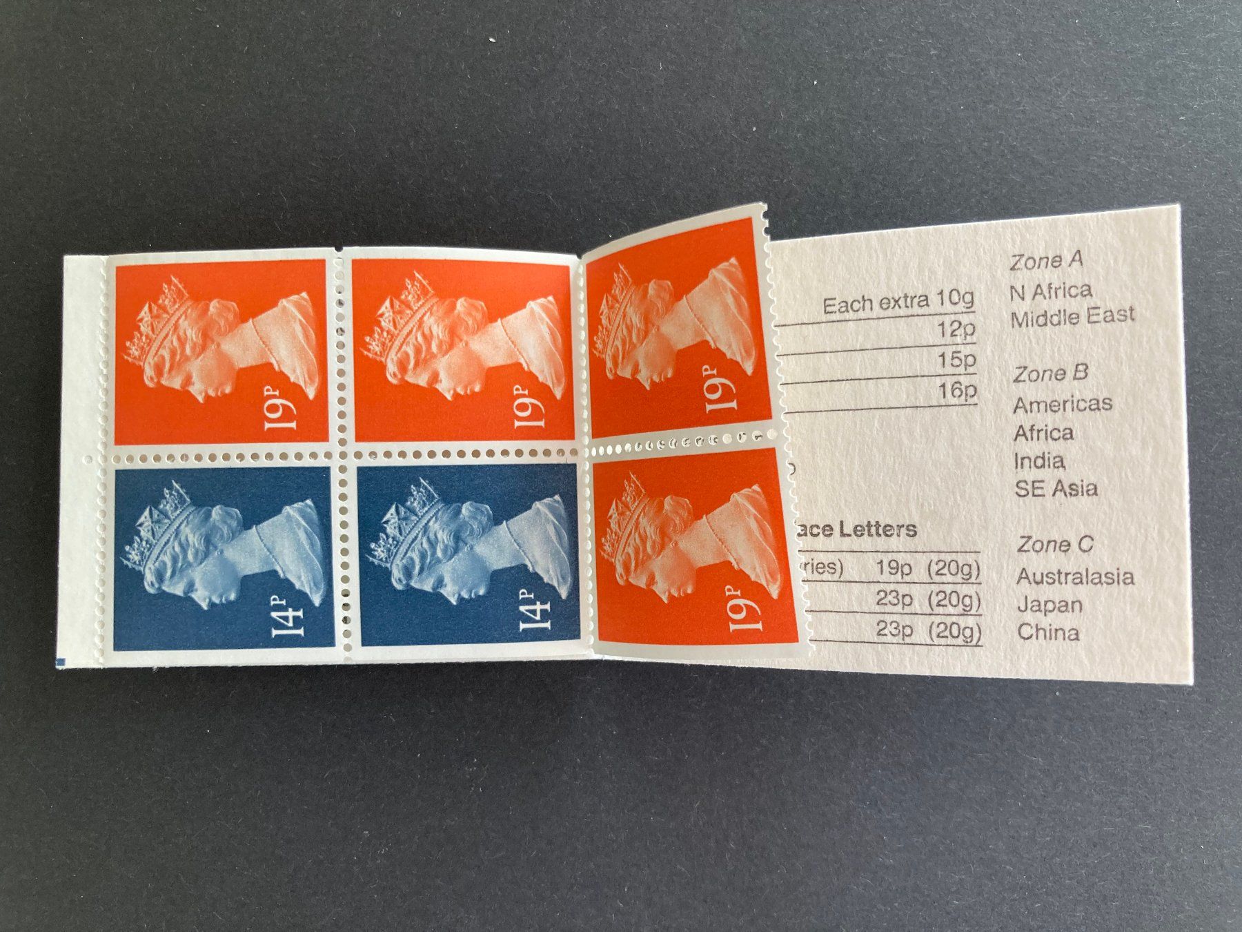 Tutti i francobolli: Markenheftchen Grossbritannien 1988 £1 postfrisch** – Nuovo e nell'imballaggio originale da Niederurnen venduto da Alpineyeti 1
