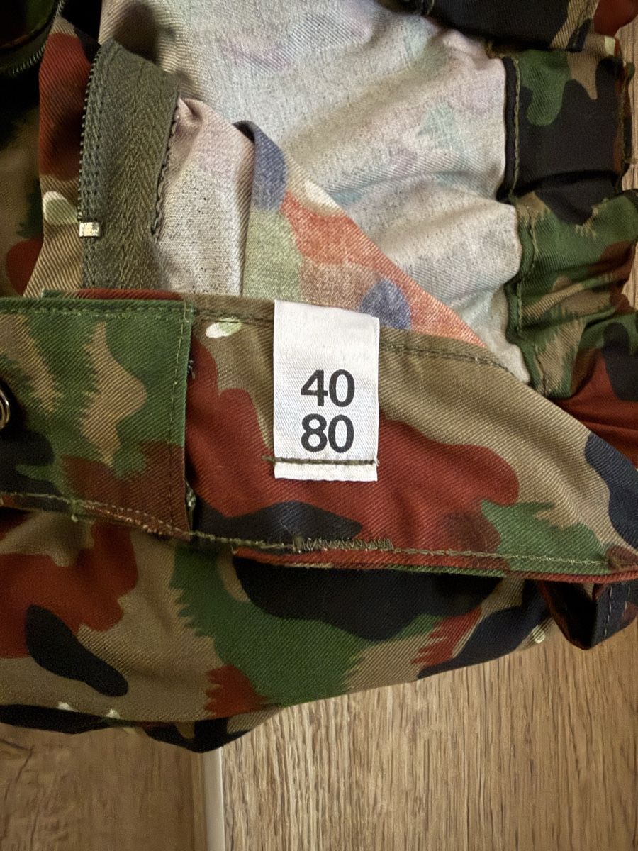 Armée suisse Uniformes: Tarnanzug 83 – D'occasion à Wittnau par Helvetia1 4