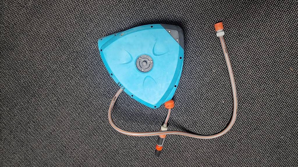 Gardena Tubi & Tubi flessibili: Gardena Schlauchbox ohne Halterung – Usato da Nussbaumen AG venduto da scrafafa 1