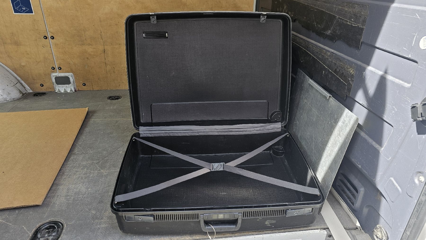 Delsey Valigie: Desley-Reisekoffer – Usato da Glattfelden venduto da hbct 1