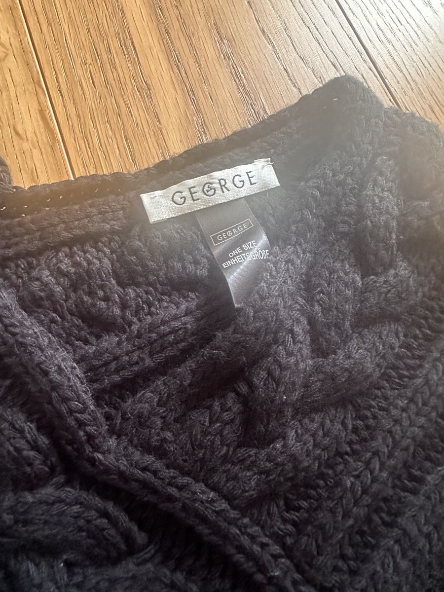 Sonstige Damenmode: Schwarze Poncho/Cape wie neu  – Gebraucht aus Pfaffhausen von Klaras_second_hand 3
