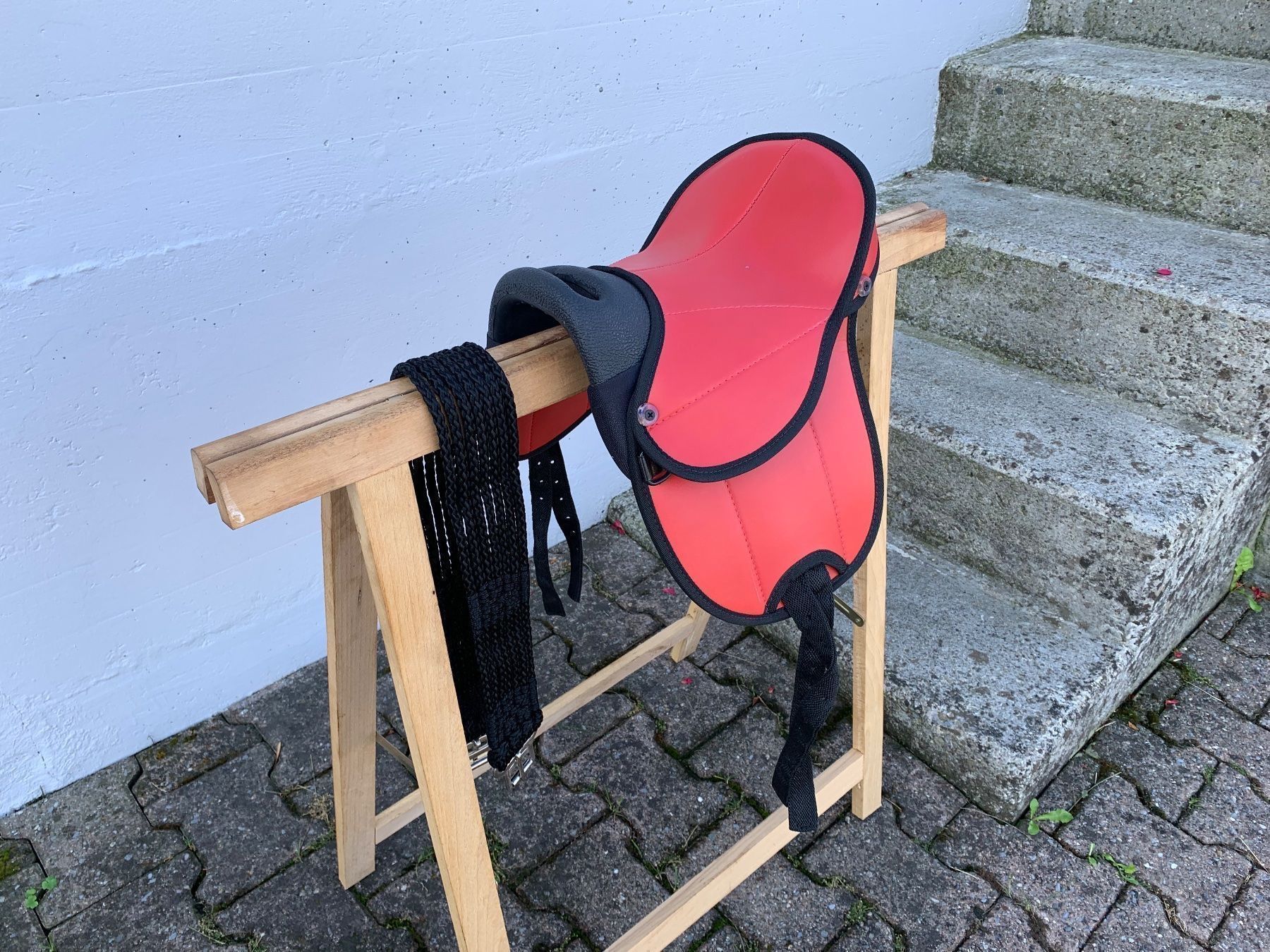 Selle & Accessori: schönes rotes Ponysätteli – Usato da Feldbach venduto da Fea1 2