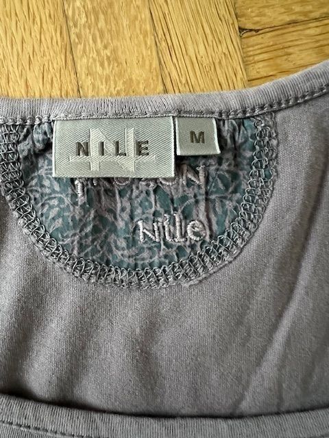 Nile Top: "NILE" Long - Top Gr. M – Nuovo (secondo la descrizione) da Walenstadt venduto da ricamul 1
