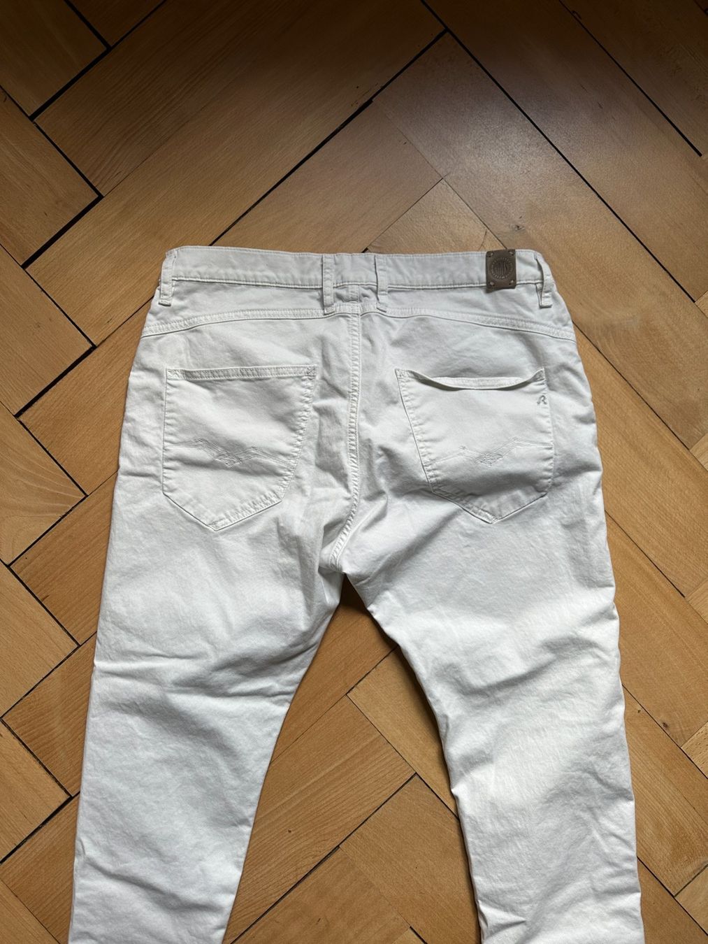Replay Jeans: REPLAY - Denice Jeanshose weiss W29 – Gebraucht aus Zürich von Diazaio 2