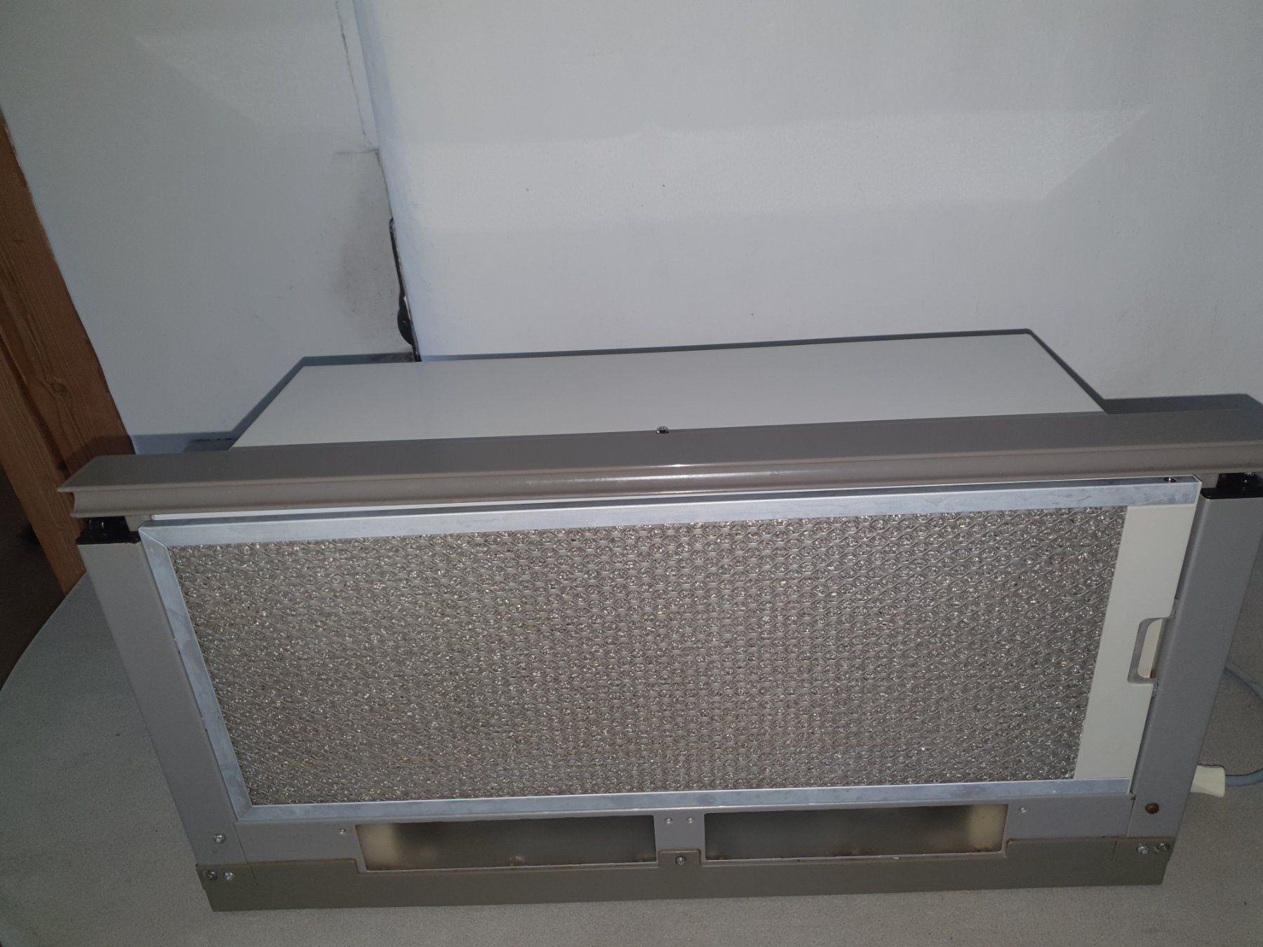 AEG Dampfabzug: AEG Dampfabzug – Gebraucht aus Nürensdorf von  3