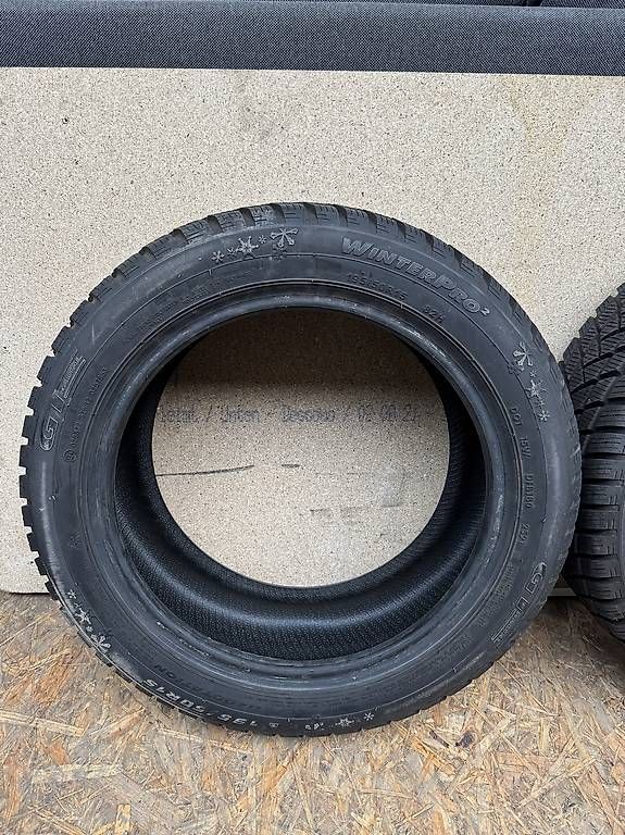 Pneumatici & Ruote complete: Winterreifen 195/50 R15 – Usato da Wald Ar venduto da and_hd2f 2