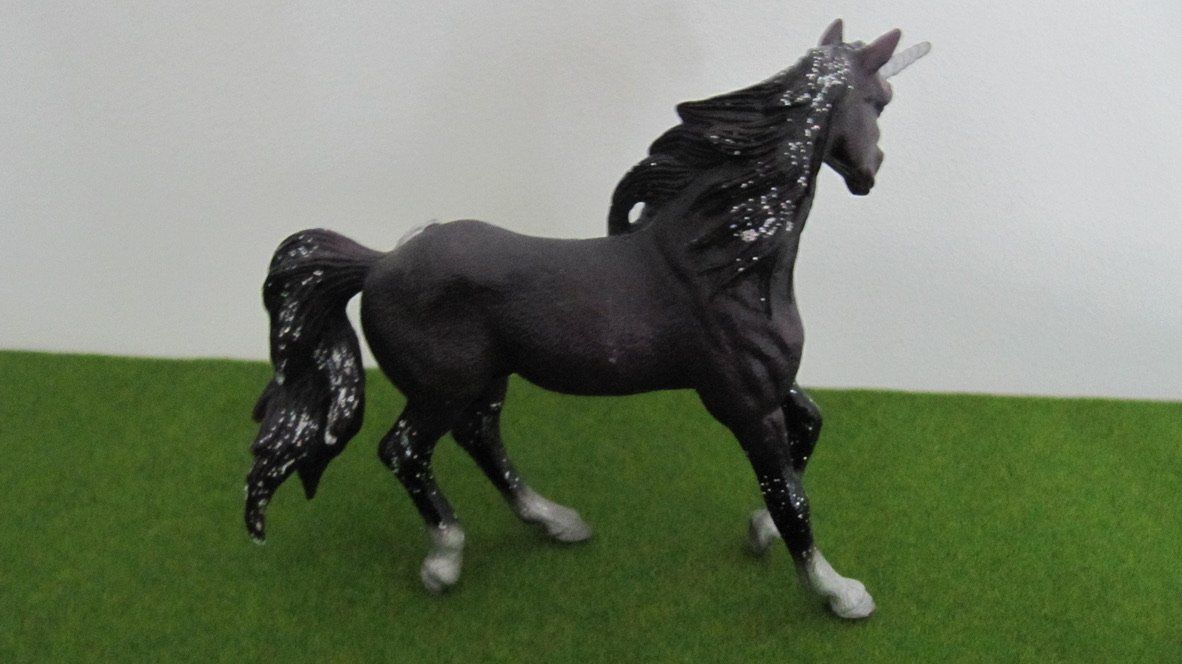 Schleich Spielzeuge: Schleich Stern / Mond Einhörner – Gebraucht aus Brunnen von Kiwiland1 2