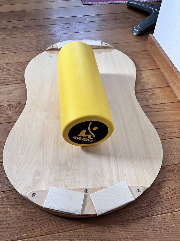 Hometrainer: RollerBone Balance Board mit Rolle  wie neu – Gebraucht aus Aarau von Holly7777 2