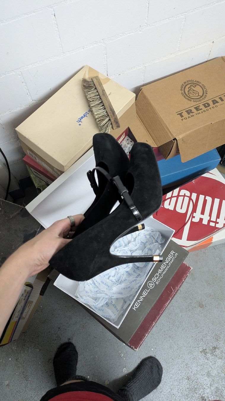 Scarpe da donna: schwarze hohe Schuhe – Usato da Morgarten venduto da rra_jvw7 1