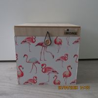 Süesse Holzbox mit Flamingo-Motiv neuwertig