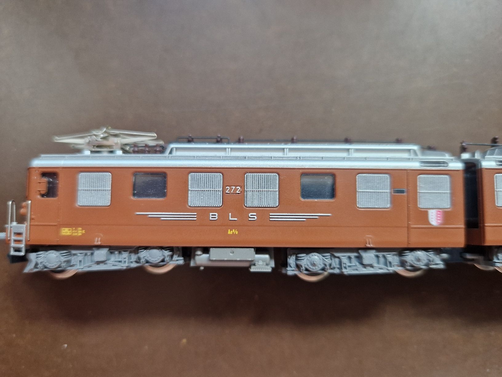 Hobbytrain Trains électriques: belle AE6/6 du BLS  – Défectueux à Neuchâtel par allen07 4