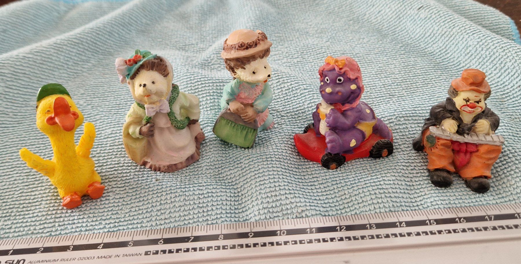 Figuren: Lot de 5 figurines – Gebraucht aus Epalinges von Ozili