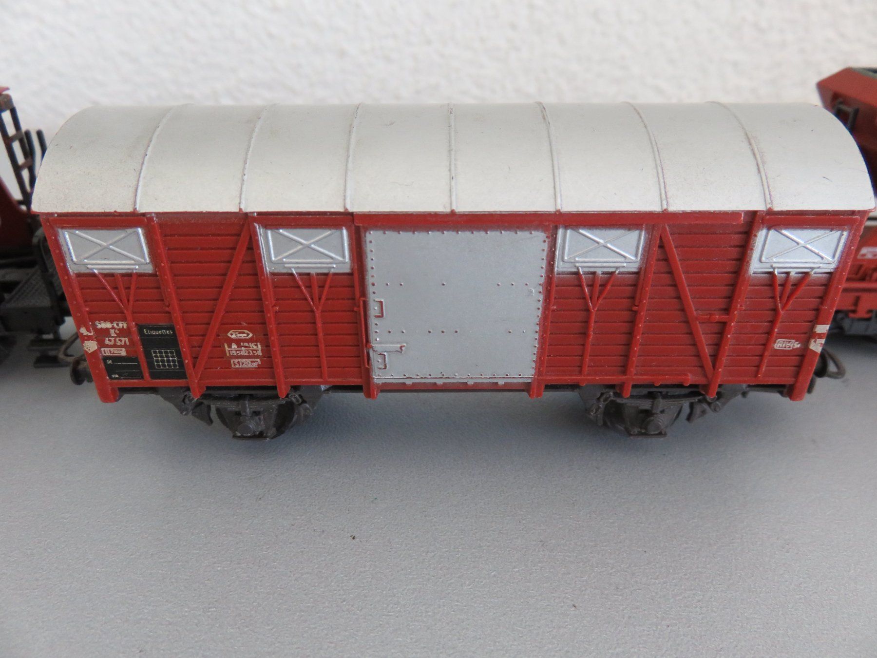 Modelleisenbahnen: 4 Modelleisenbahn Güterwagen – Gebraucht aus Lachen SZ von portofino01 3