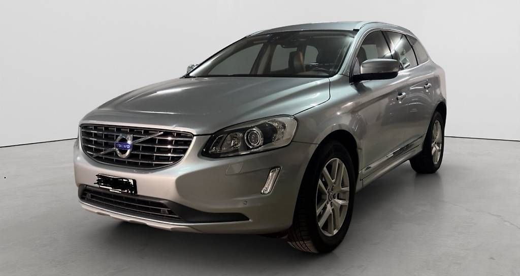 Automobili: Volvo XC60 D4 AWD Summum – Usato da Effretikon venduto da Cgoose