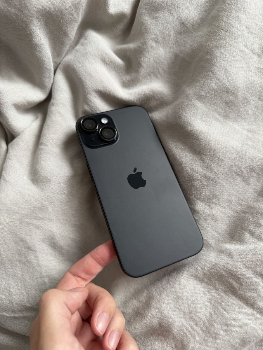 Apple Handys / Smartphones: iPhone 15 noir - 256 Go – Gebraucht aus Meyrin von Enitsuj 2