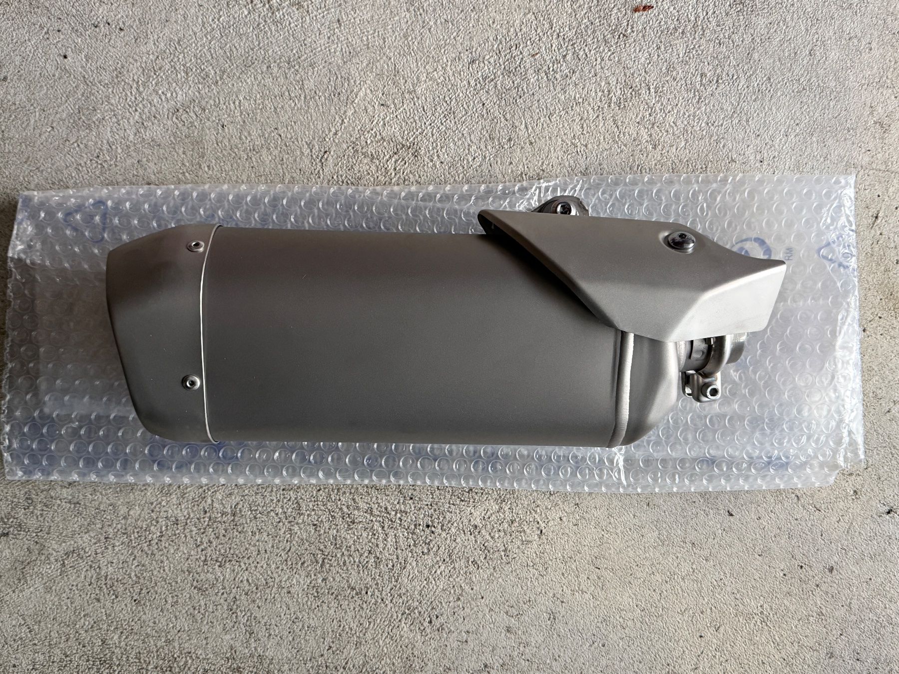 Yamaha Sistemi di scarico: Yamaha R1 rn65 Auspuff – Nuovo (secondo la descrizione) da Lauerz venduto da AlessandroPortmann 3