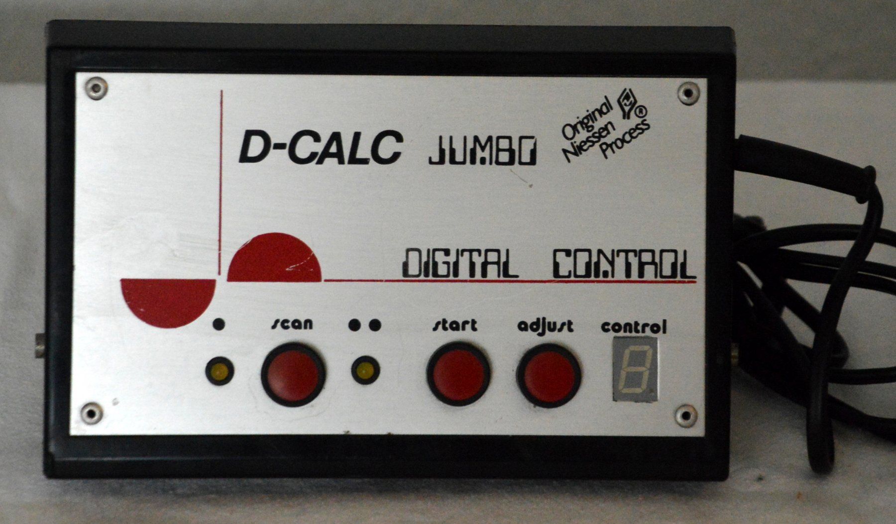 Sistema di controllo: Système D-Calc Jumbo Digital  Anti-Kalk-System – Usato da Collonges venduto da arashee