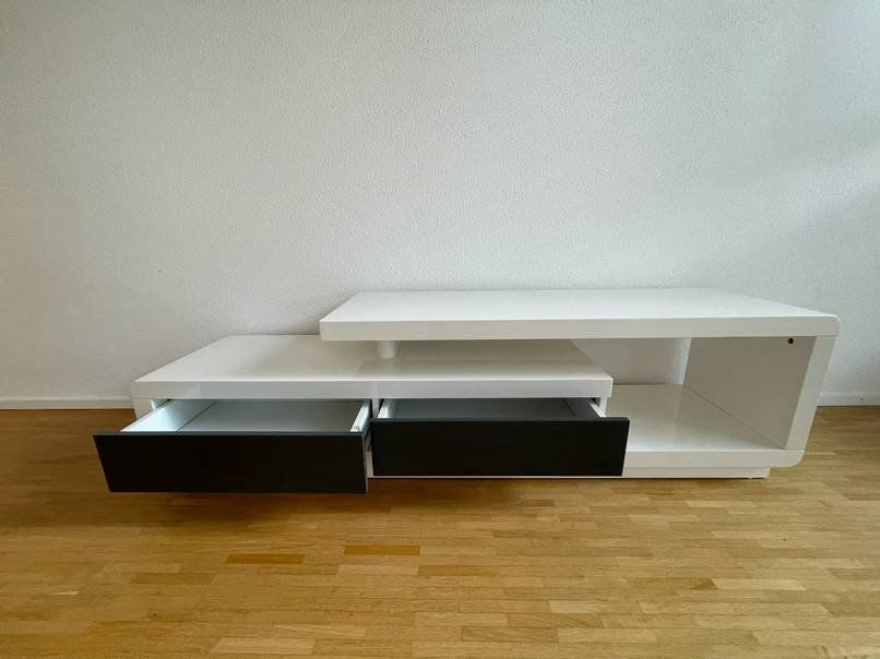 Conforama Divani: 3er Set: Schlaf-Sofa mit TV-Möbel & Couchtisch – Usato da Zürich venduto da Quietschy 6