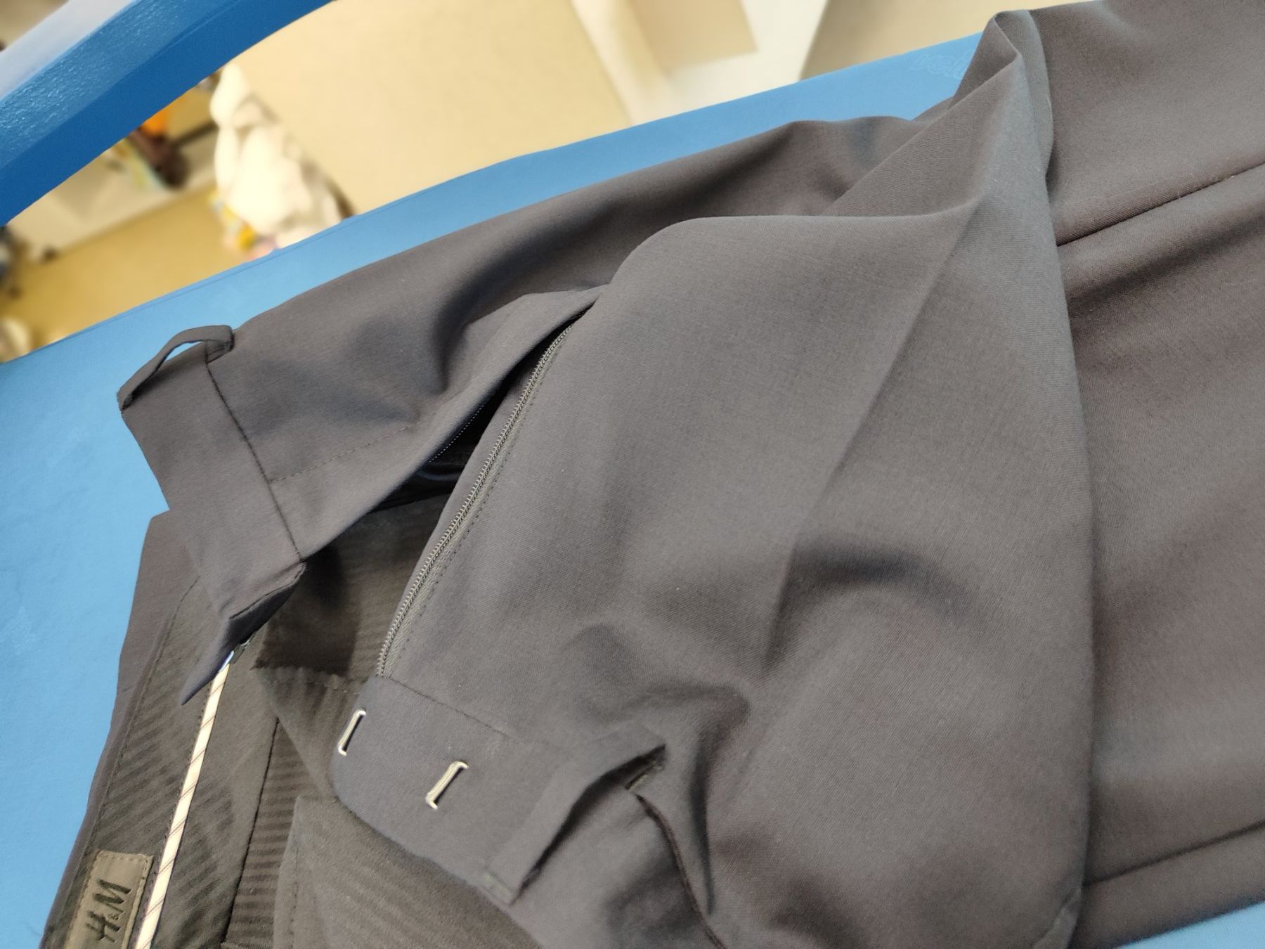 H&M Pantaloni: H & M Herrenhose GR 50 – Nuovo (secondo la descrizione) da Langnau am Albis venduto da Judithsebi 5