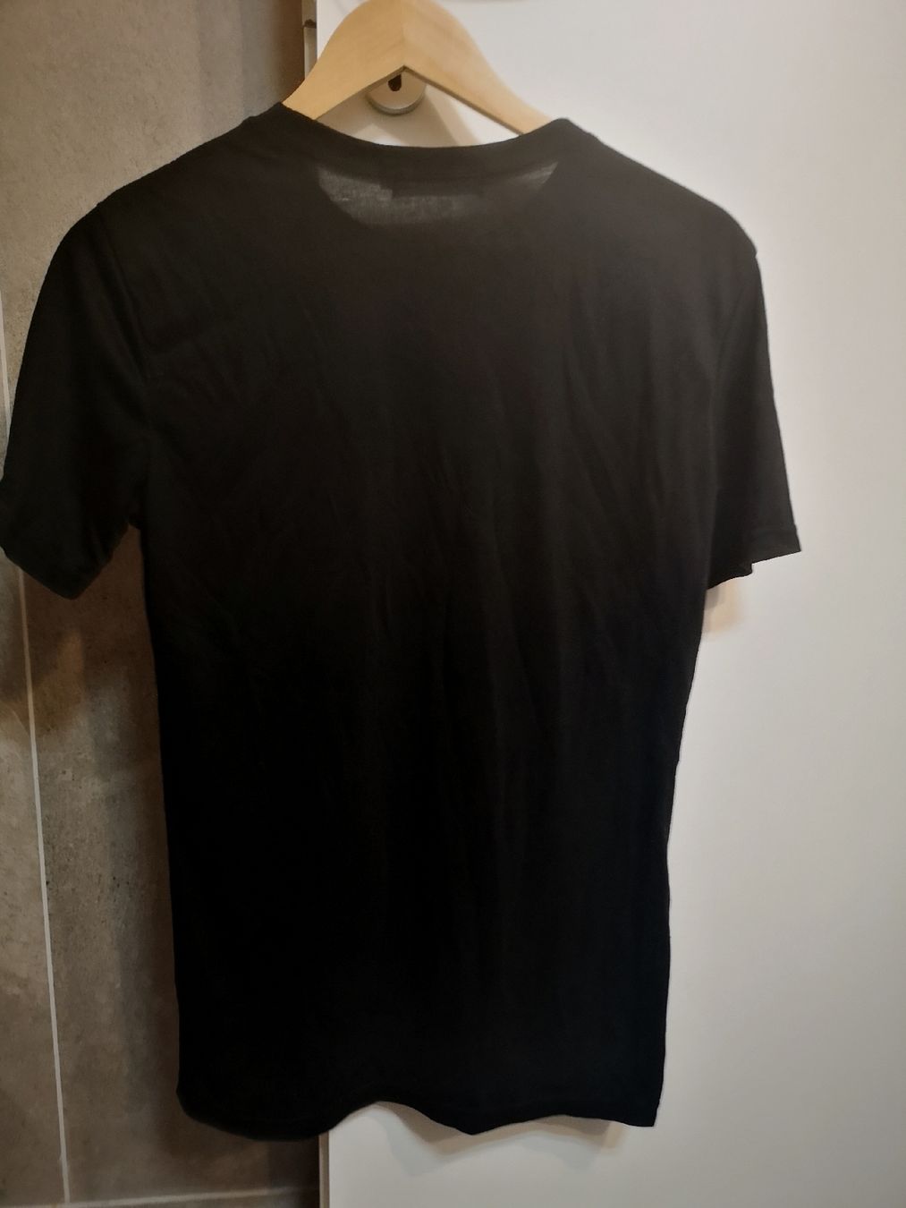 T-shirt: 2x T-shirt S Pride LGBTQ – Nuovo (secondo la descrizione) da Lostallo venduto da cha_lx5j 3