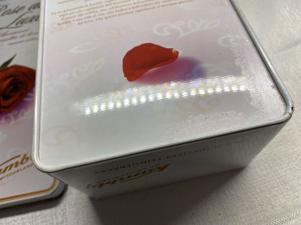 Contenitori & Simili: Kambly Rose de Luxe Blechdose Gebäckdose – Usato da Hausen AG venduto da corinne_g 2