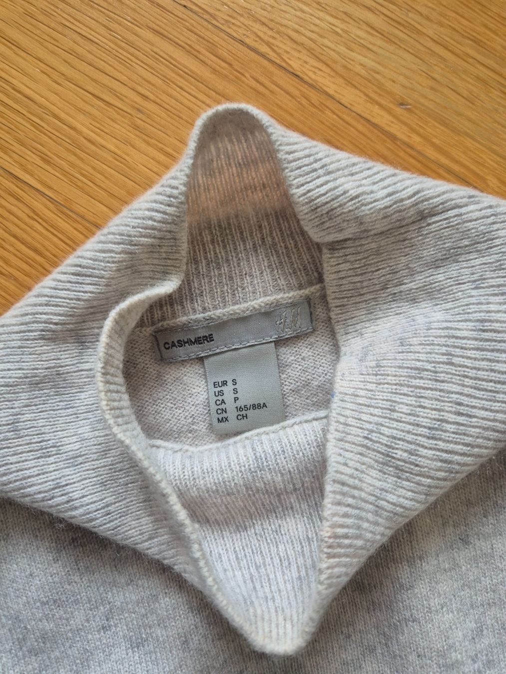H&M Maglioni & Felpe: H&M 100% Kaschmir Pullover Rollkragen Grösse S Top Zustand – Usato da Richterswil venduto da Aggie7 2