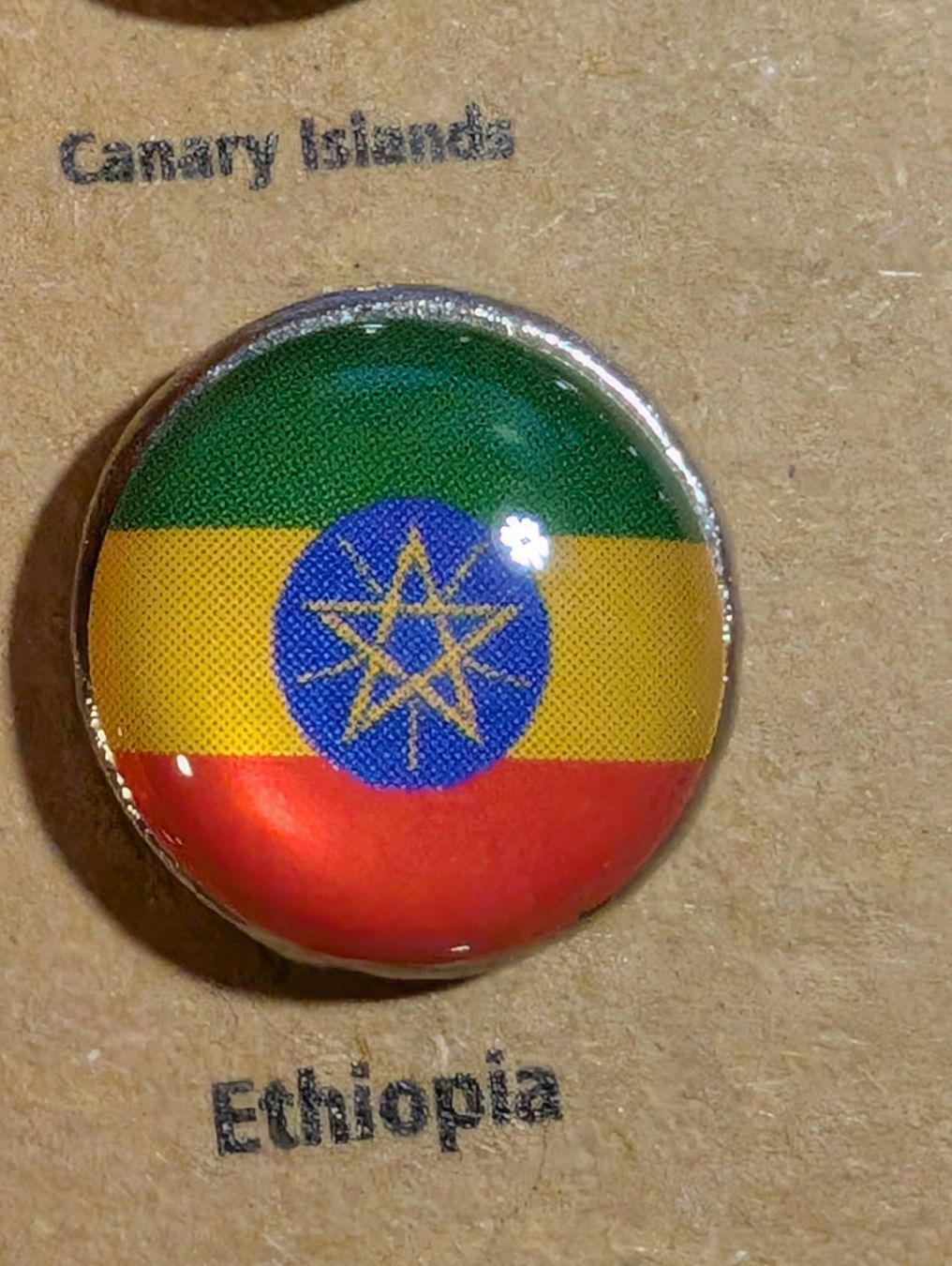 Plaketten & Abzeichen: Ansteckpin LW: Länderwappen – Gebraucht aus Oppligen von Pin-Fall-Shop