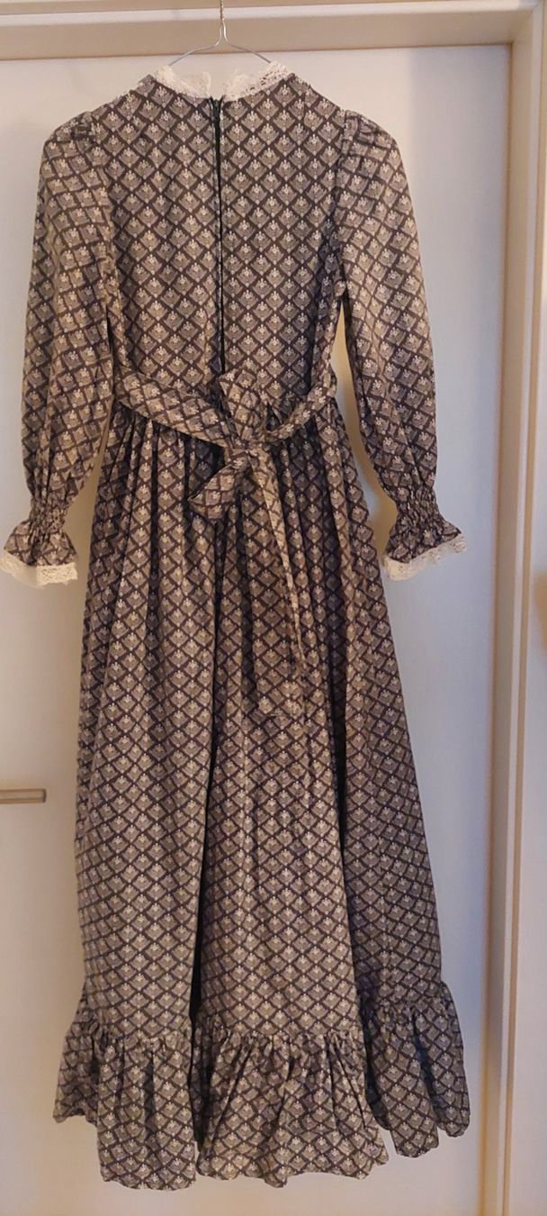 Laura Ashley Kleider: Robe Vintage Laura Ashley – Neu (gemäss Beschreibung) aus Tschugg von uldrypr 1