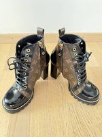 Louis Vuitton  Bottines Star Trail Monogram  Taille 38½