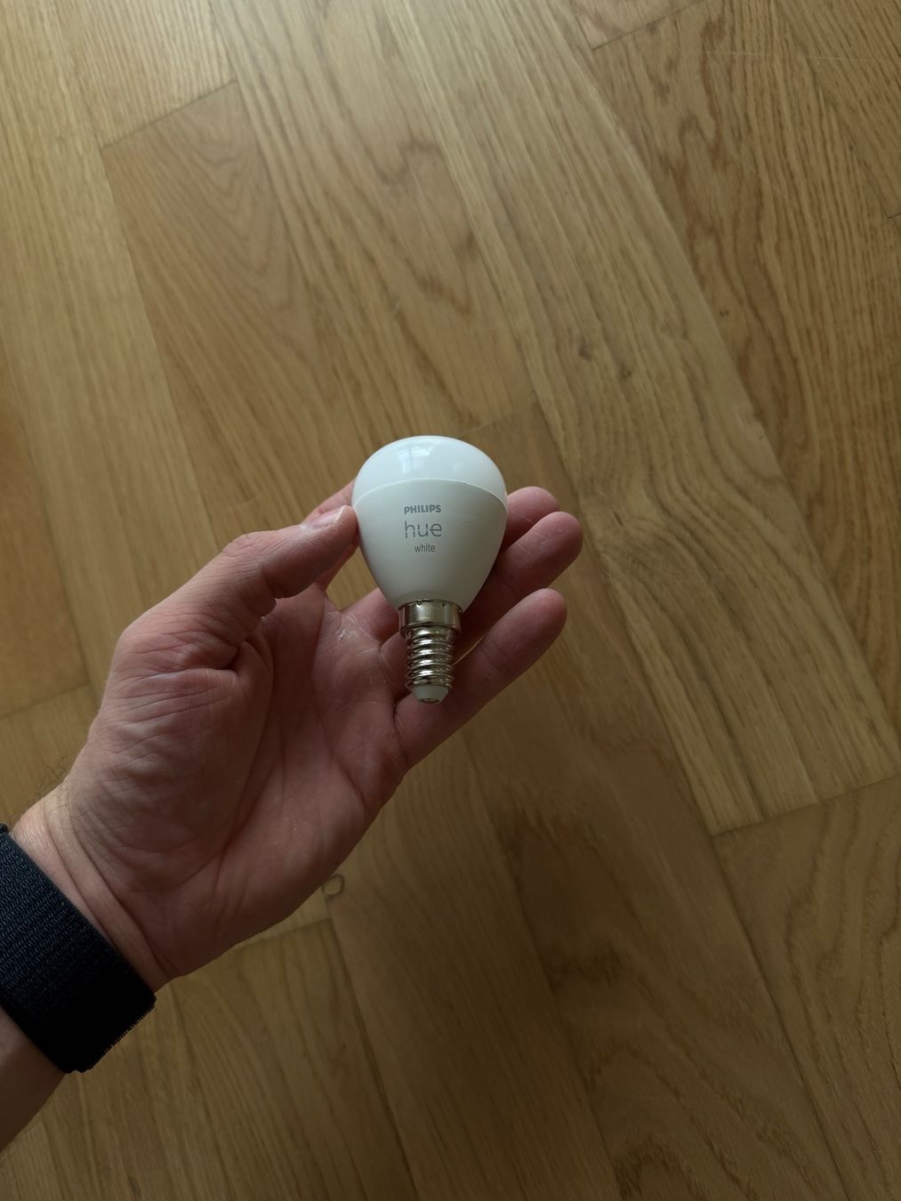 Philips Lampen: Philips Hue Luster E14 470 lm – Gebraucht aus Dübendorf von cendre