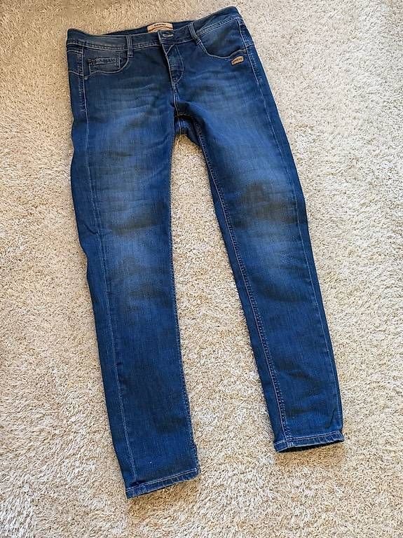 Jeans: GANG Jeans, Gr. 29 – Usato da Hägglingen venduto da KarinK