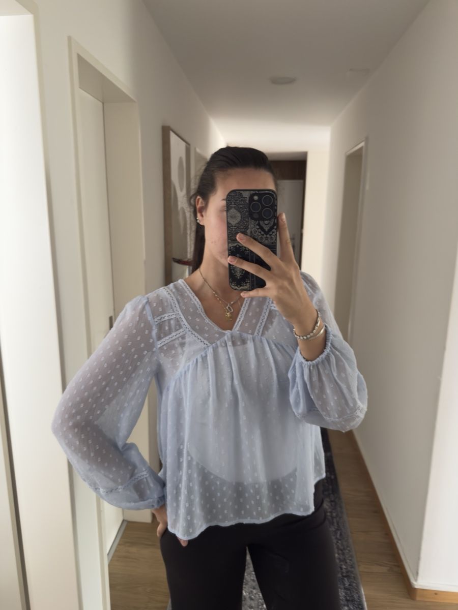 Chemisiers: Leichte süsse helllila Bluse – D'occasion à Niederhasli par elm_7pyv