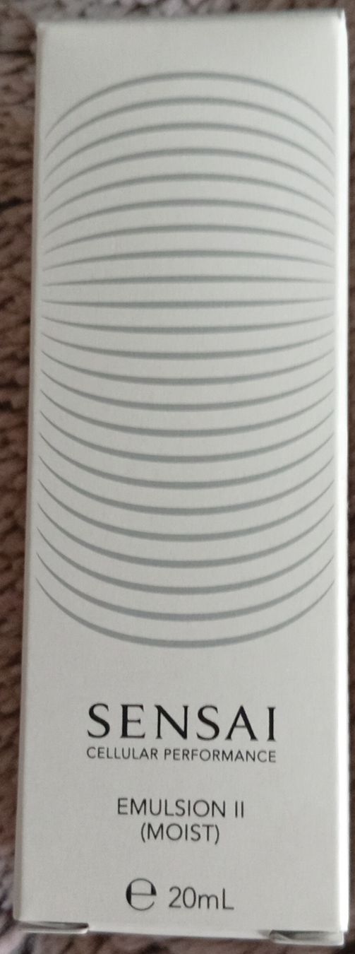Sensai Soins du visage: SENSAI Cellular Performance Emulsion II 20ml neu – Neuf avec emballage d'origine à Zürich par kin_5jm2