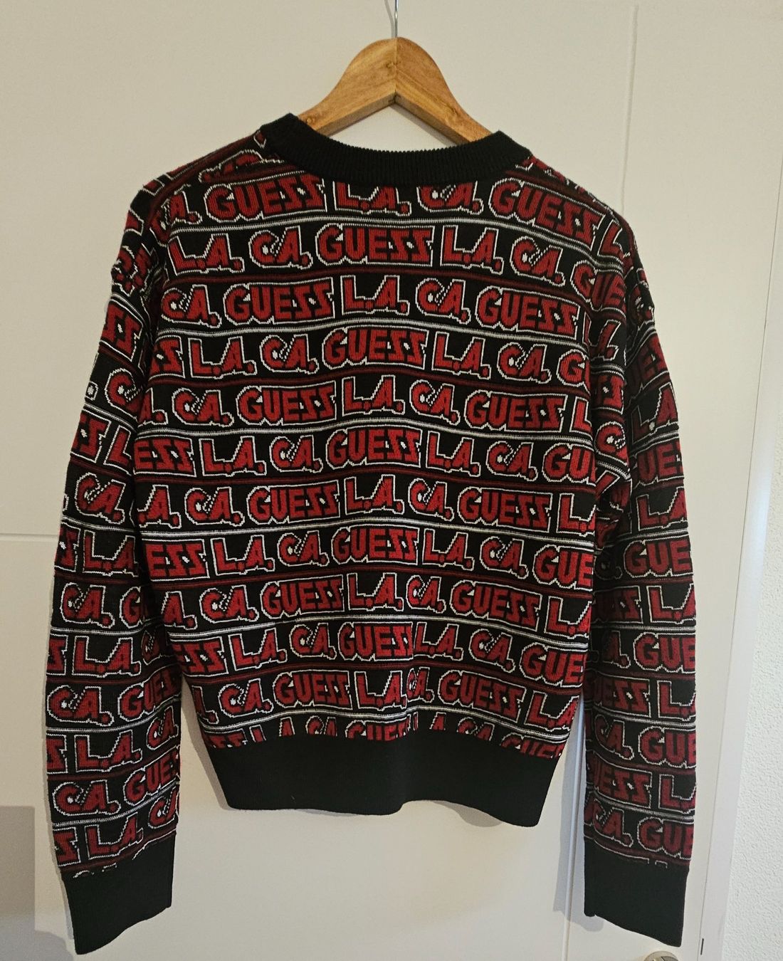 Guess Maglioni & Felpe: ***GUESS ***Damen Pullover Gr.L – Usato da Bronschhofen venduto da Xena37 1