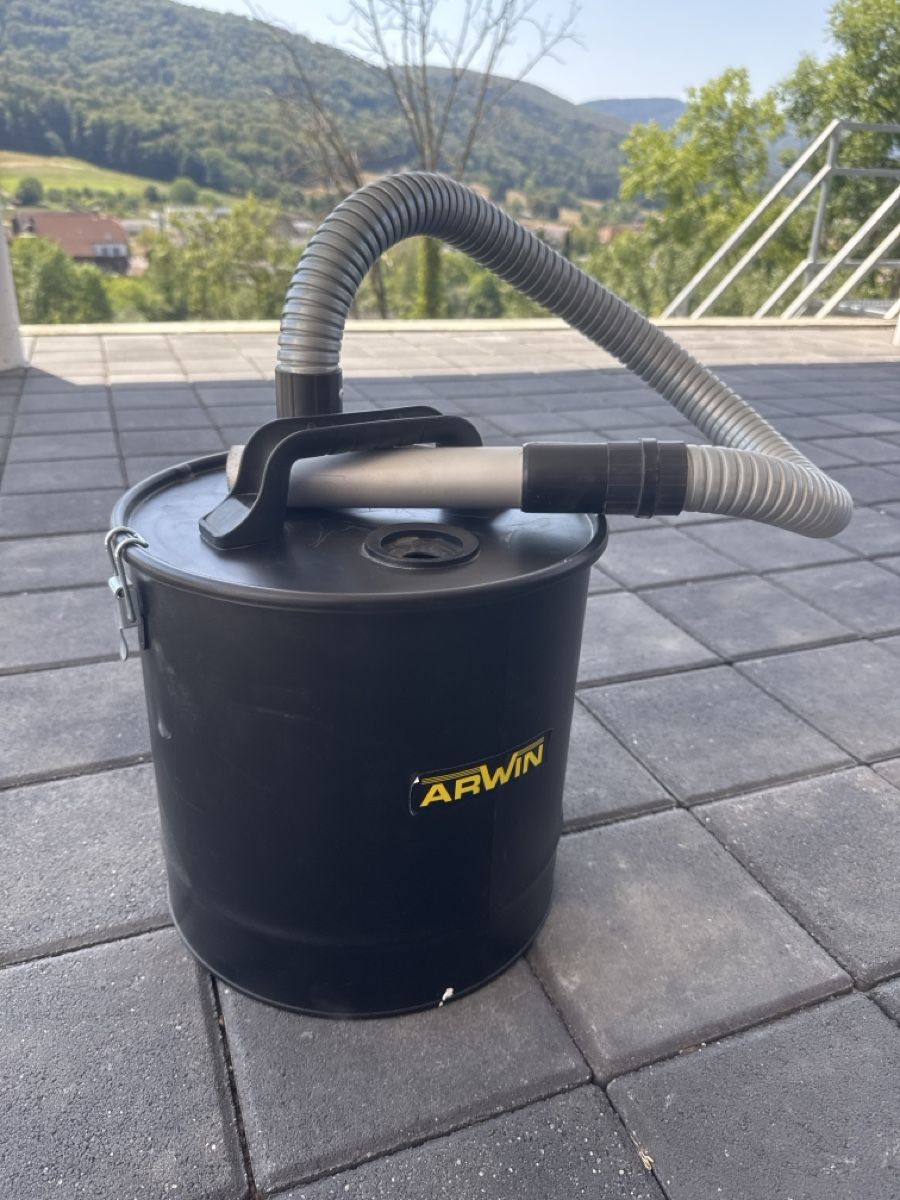Aspirapolveri & Accessori: Bac de récupération de cendres ARWIN – Usato da Vicques venduto da JU_2824 1