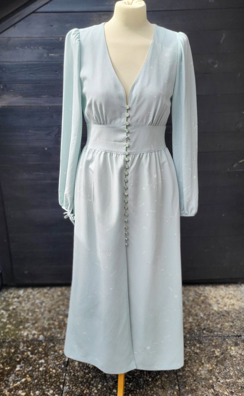 Vestiti: Robe bleu en soie – Nuovo (secondo la descrizione) da Fribourg venduto da VictoriaShop7