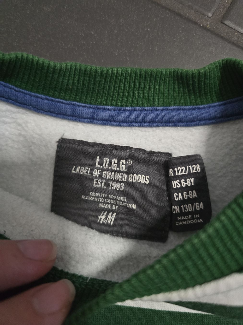 H&M Pulls et sweat-shirts: H&M LOGG Pulli, gestreift, grün/weiss, Gr. 122/128 – D'occasion à Unterentfelden par Panda-87 3