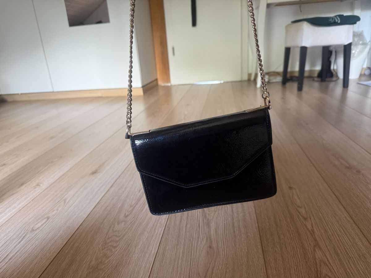 Borse da donna: Petit sac noir – Usato da Grand-Lancy venduto da laura_oeg 1