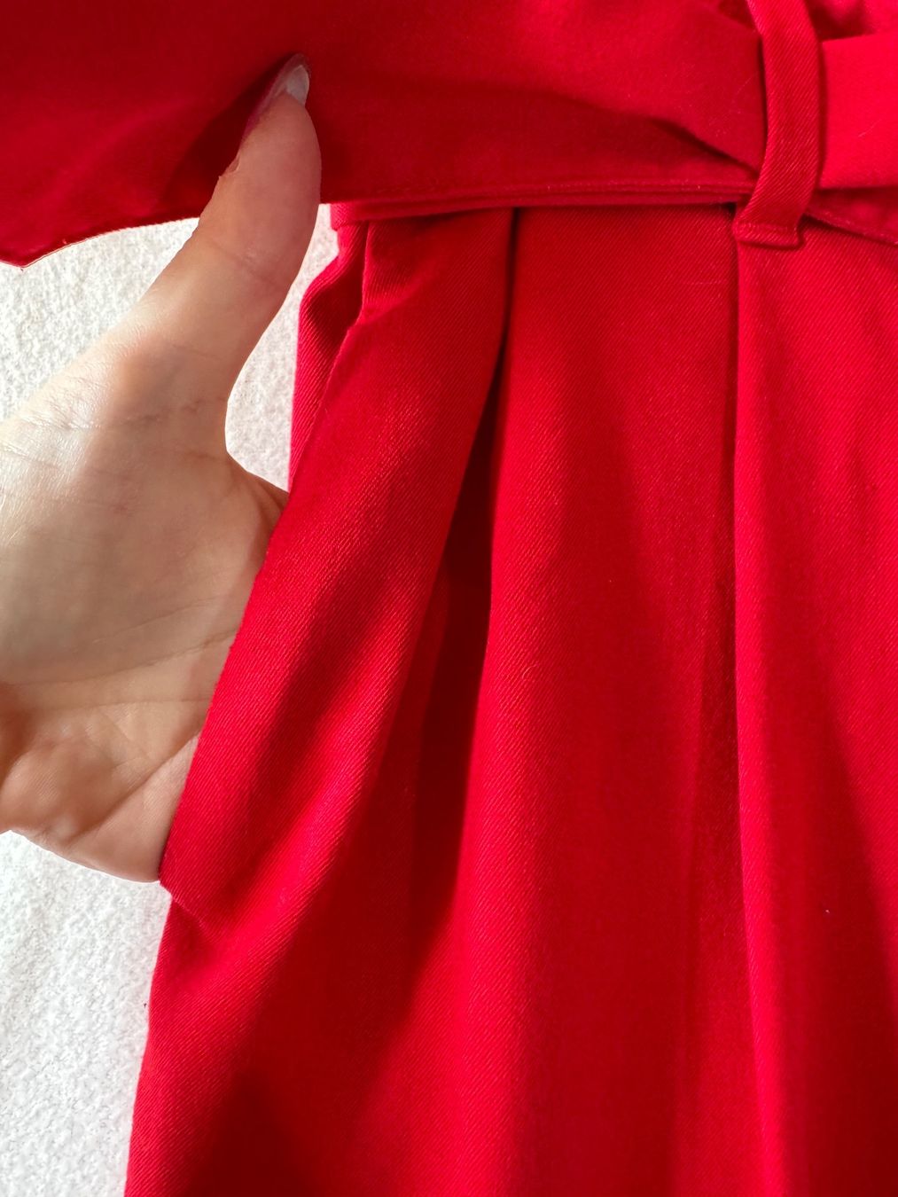 H&M Pantaloni: Rote Hose mit Gürtel von H&M Gr. 38 – Usato da Grosswangen venduto da second_hand_dress 5