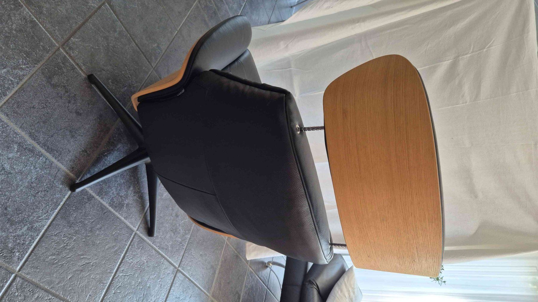 Sessel: Relaxsessel Cam aus Leder – Gebraucht aus Matten b. Interl von wei_qbj9 1
