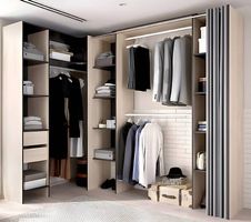 Kleiderschrank