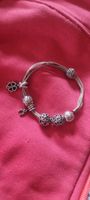 Armband mit Charms 7 Anhänger sehr guter Zustand