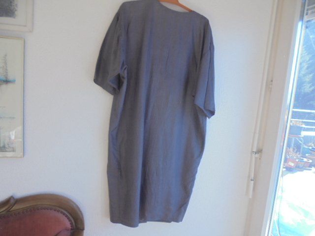 Manor Vestiti: Seidenkleid, Anthrazit, Gr. M von Manor – Usato da Hinwil venduto da Glasperlen 2