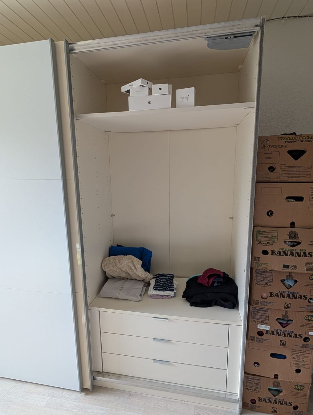Jutzler Armadi: Jutzelerschrank – Usato da Kirchdorf BE venduto da romsch74 2